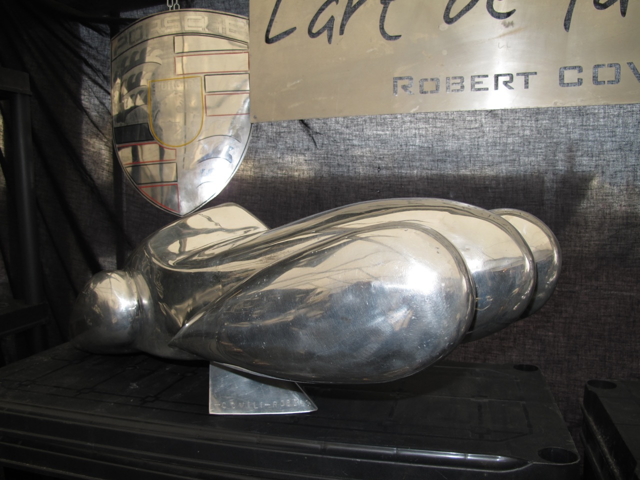 Robert COVILI, création d’oeuvres d’art en aluminium.